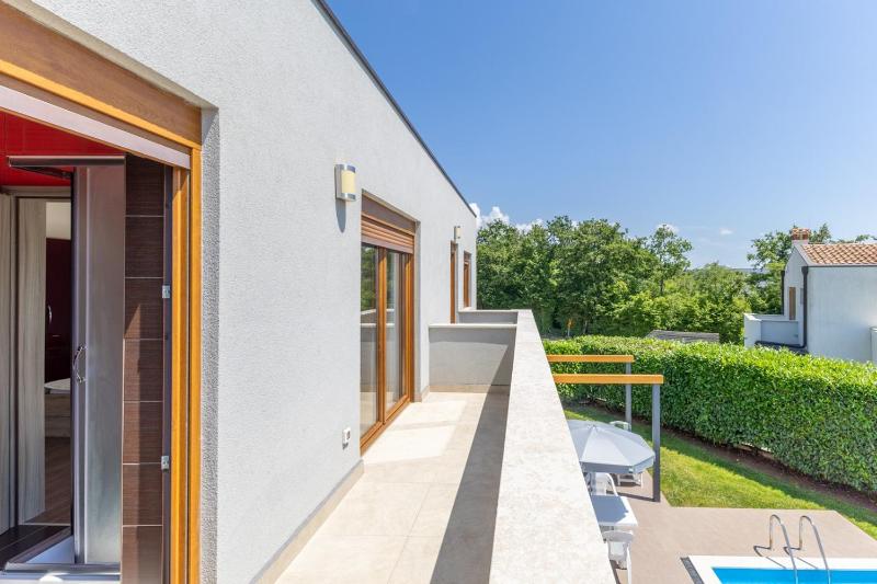 Holiday House Irina F - Pool Private - image 25