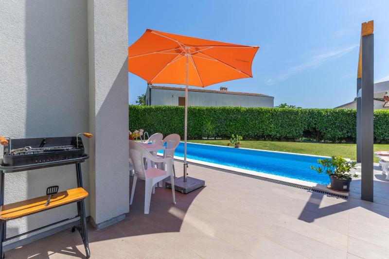 Holiday House Irina F - Pool Private - image 26