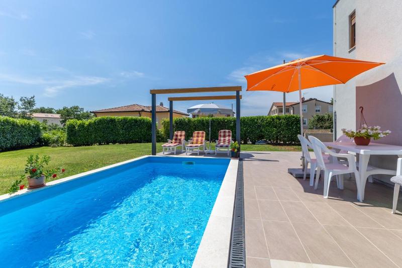 Holiday House Irina F - Pool Private - image 7