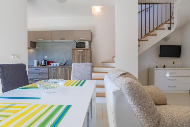 Holiday House Irina F - Pool Private - image 11