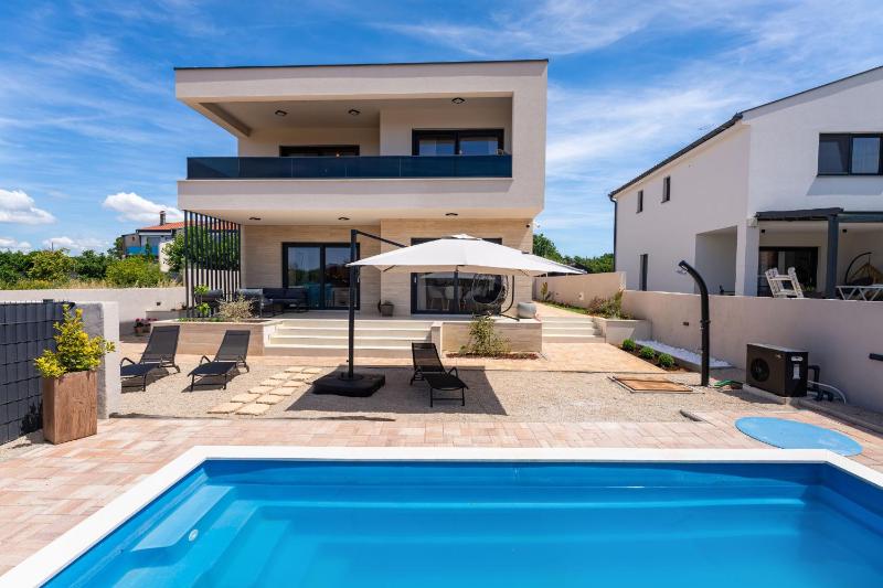 My Dalmatia - Villa Meli with private heated pool - image 8