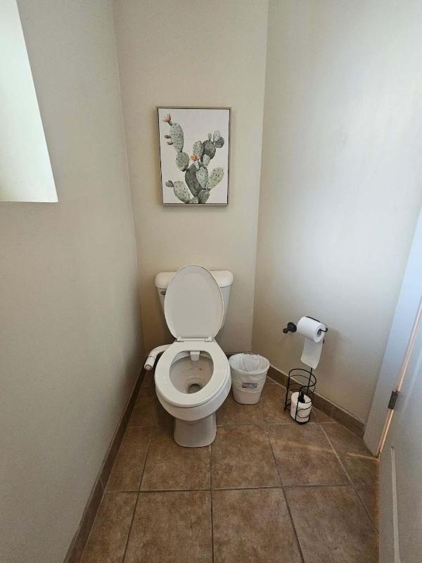 2 Bedroom Unit in Uptown Chicago - image 14