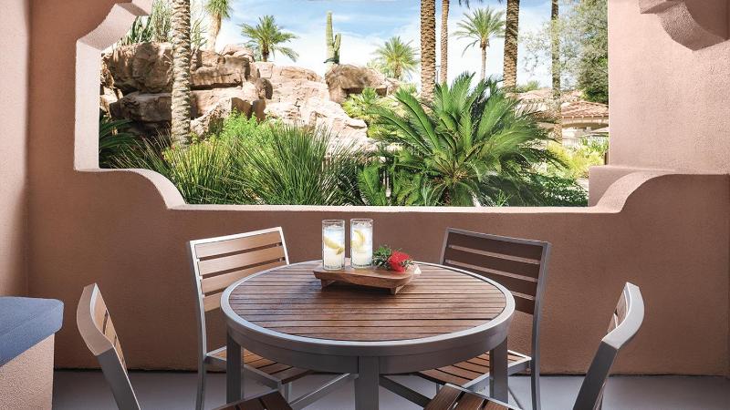 Sheraton Desert Oasis Resort One-Bedroom - image 18