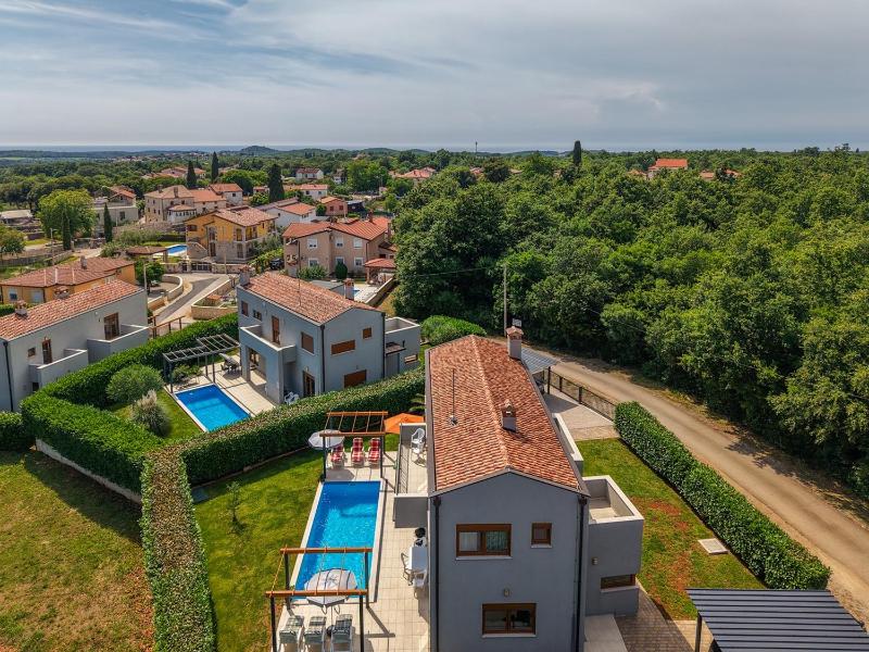 Holiday House Irina G - Pool Private - image 19