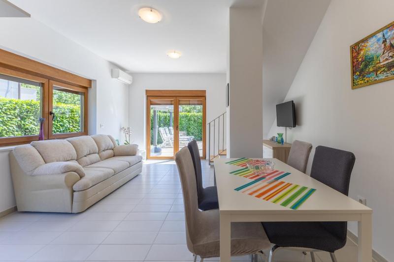 Holiday House Irina G - Pool Private - image 35