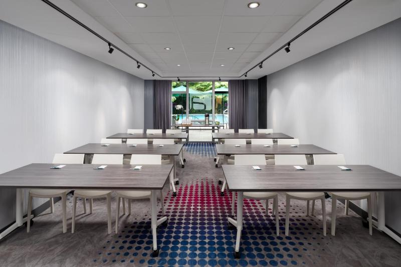 Aloft by Marriott Miami - Brickell - image 2