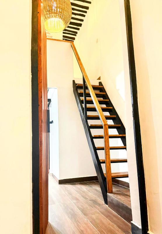 Rian 2BR Apt close to Lukman - image 7