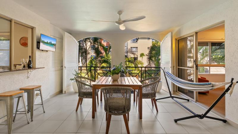 Lyra Lakes Resort Escape with Pool BBQ and Tennis Court - image 10