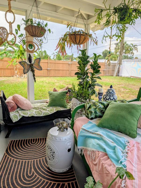 Artsy abode at Siesta key - image 33