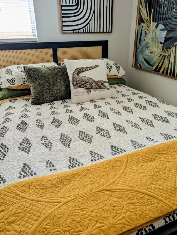 Artsy abode at Siesta key - image 37