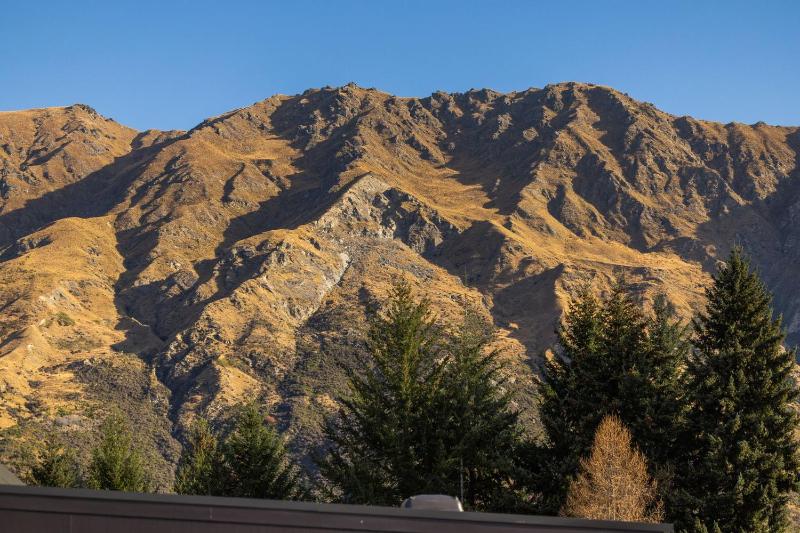 Powder Ridge Alpine Retreat - image 15