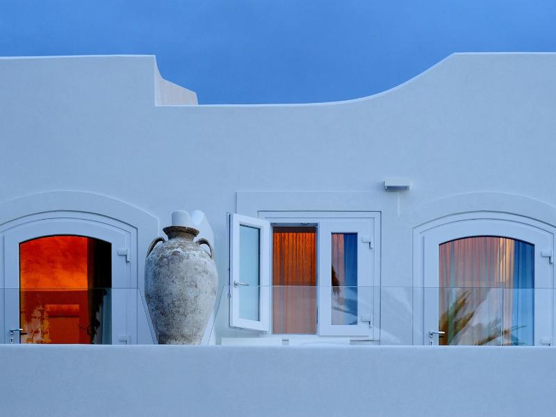Suite (2 Adults + 2 Children) image 3