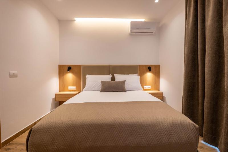 Dura Hotel Ksamil - image 13