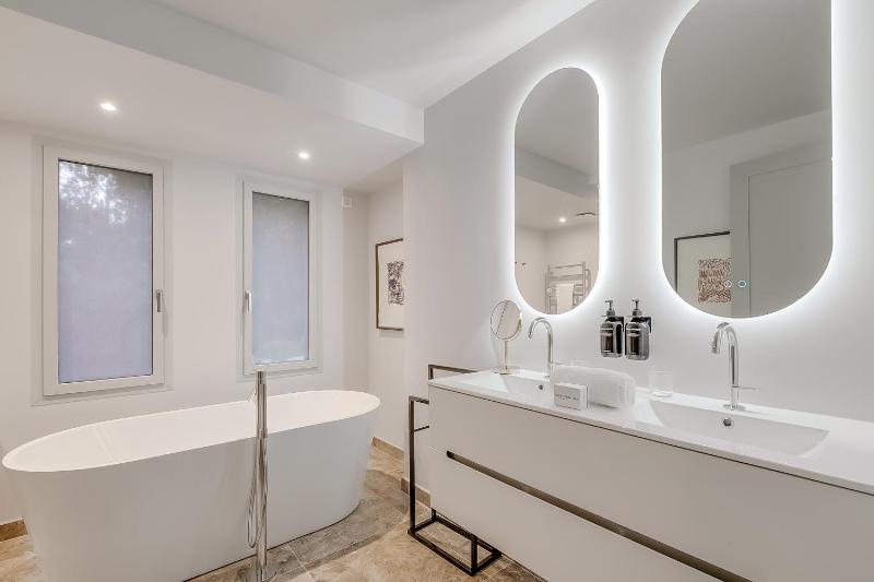 Domaine de Cocagne with Shared Pool - image 36