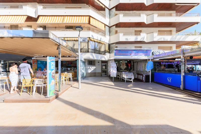 Capote Family Beachfront Rentalmar - image 23