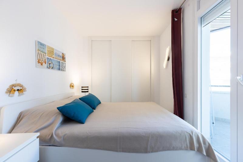 Capote Family Beachfront Rentalmar - image 34