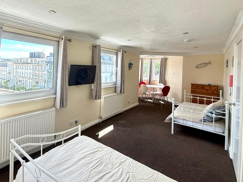 Belgravia Holiday Apartments - image 19
