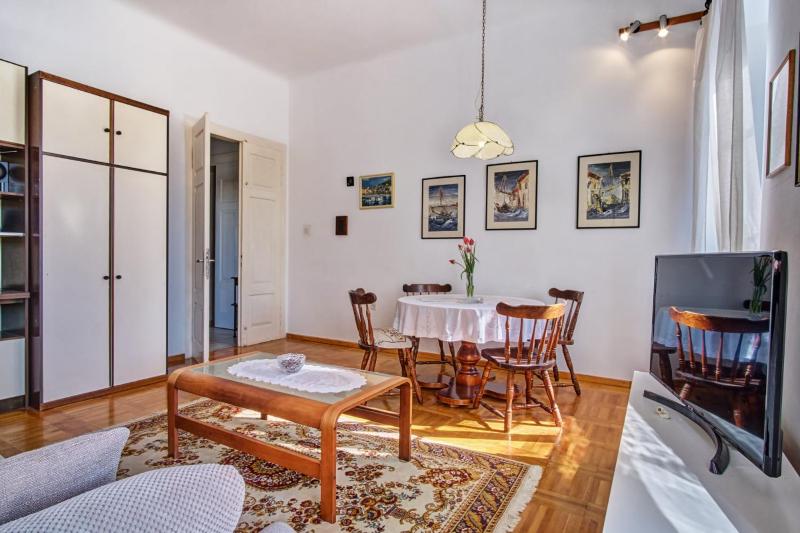 Apartments Mali Losinj 2441 - image 33