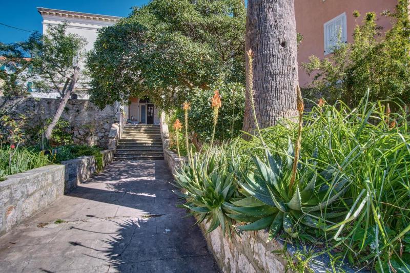 Apartments Mali Losinj 2441 - image 12