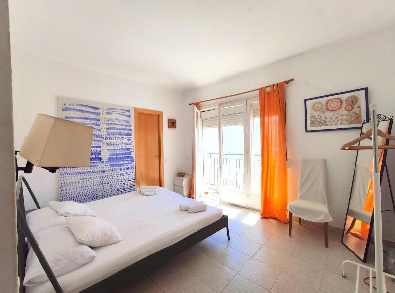 MariBeach3 Sitges - image 9