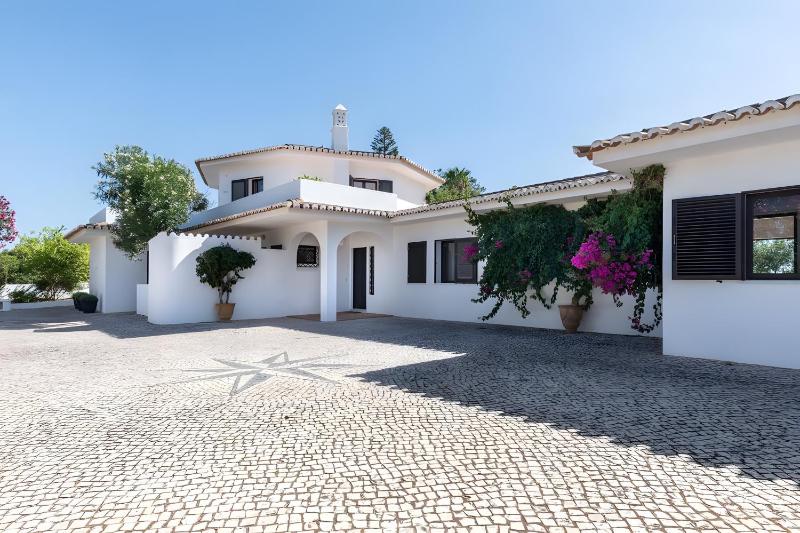 Villa Lagoa Azul Benagil-carvoeiro - image 6
