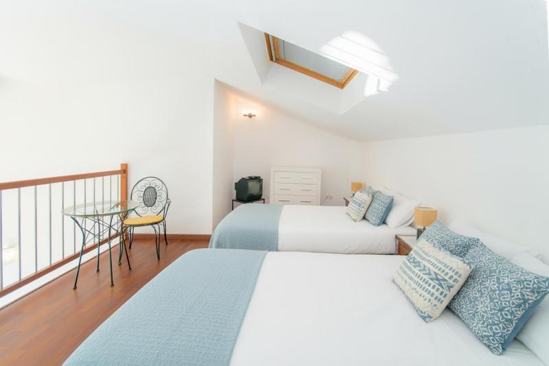 WELCS APARTAMENTO 451 EMP con terraza y vistas - image 16