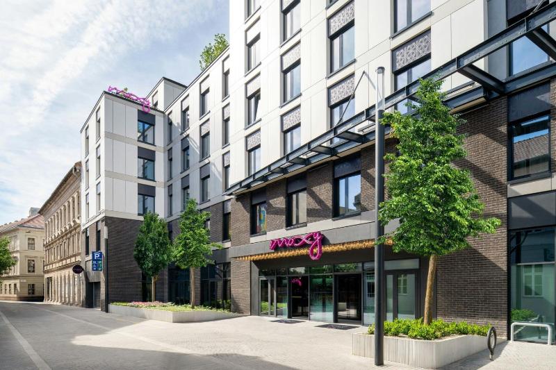 Moxy Budapest Downtown - image 1