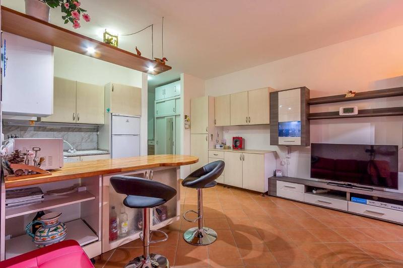 Apartment image 4