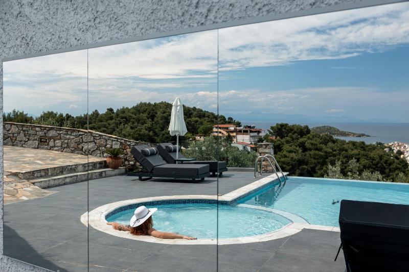 Skiathos Garden Cottages - image 8