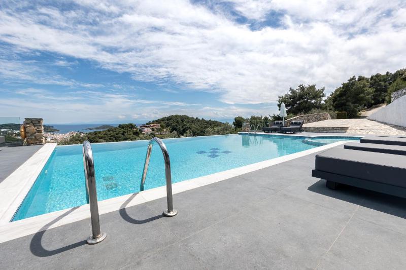 Skiathos Garden Cottages - image 23