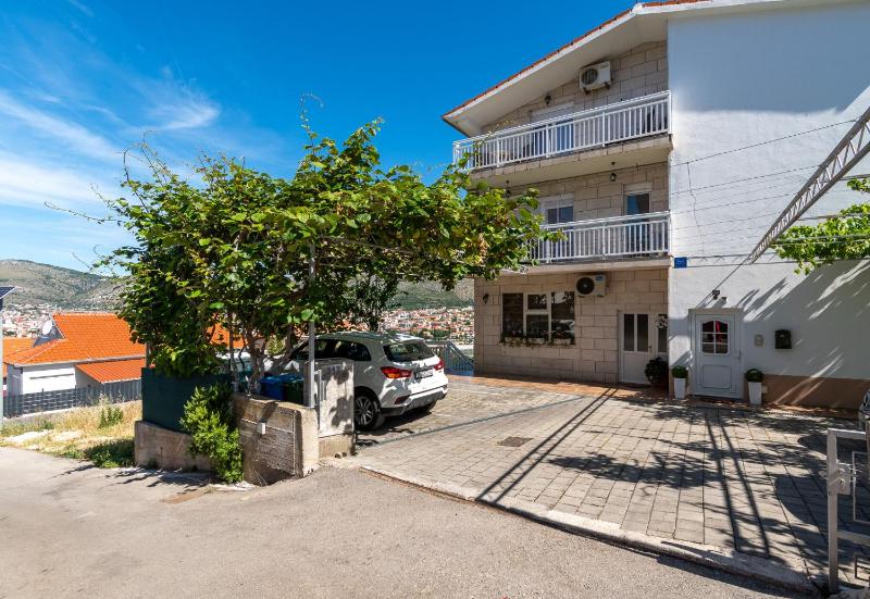 Apartments Mara - image 29