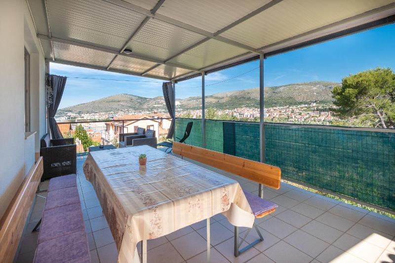 Apartments Mara - image 12
