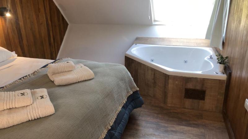 Abismo Privado Cabaña de Lujo con Jacuzzi - image 22