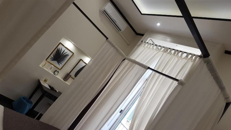 Double Superior with Balcony image 2