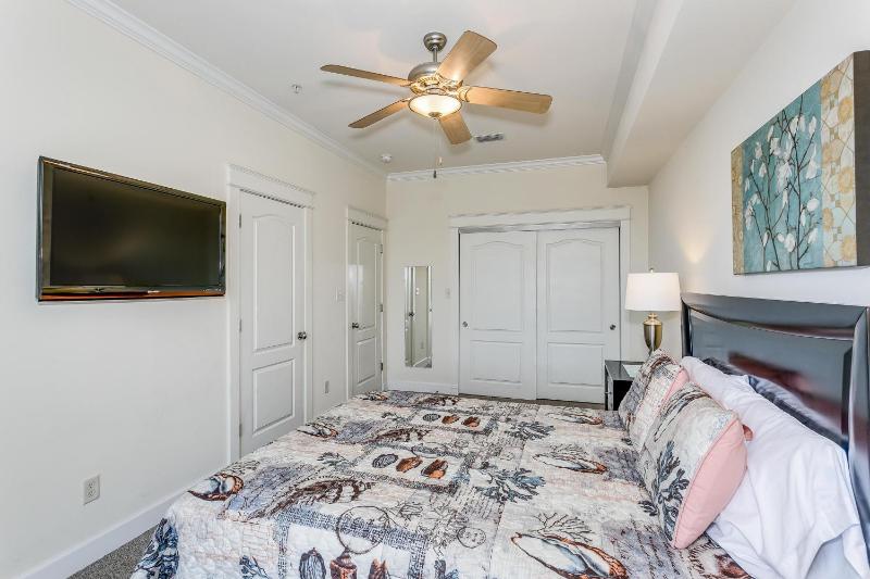 445 Fort Pickens Rd - image 27