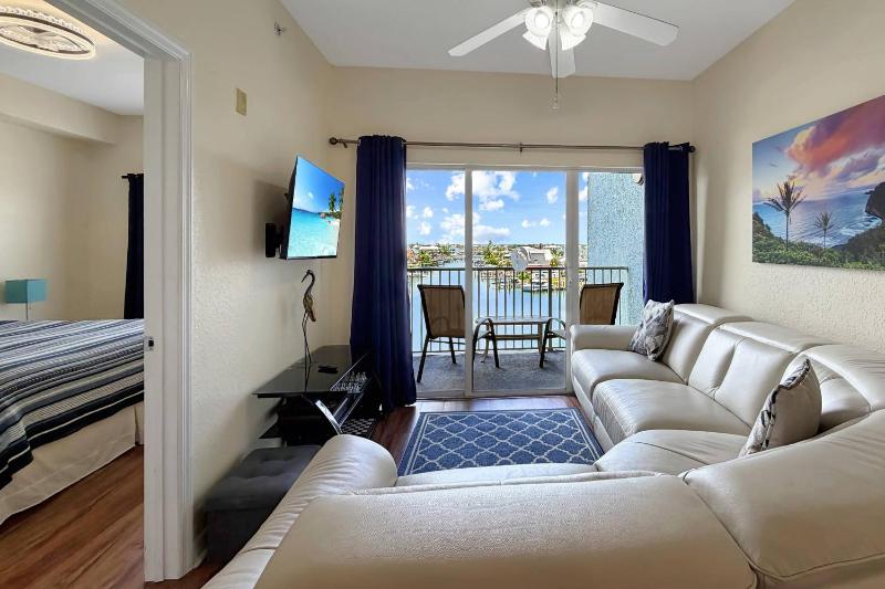 404 - Skyline - image 27