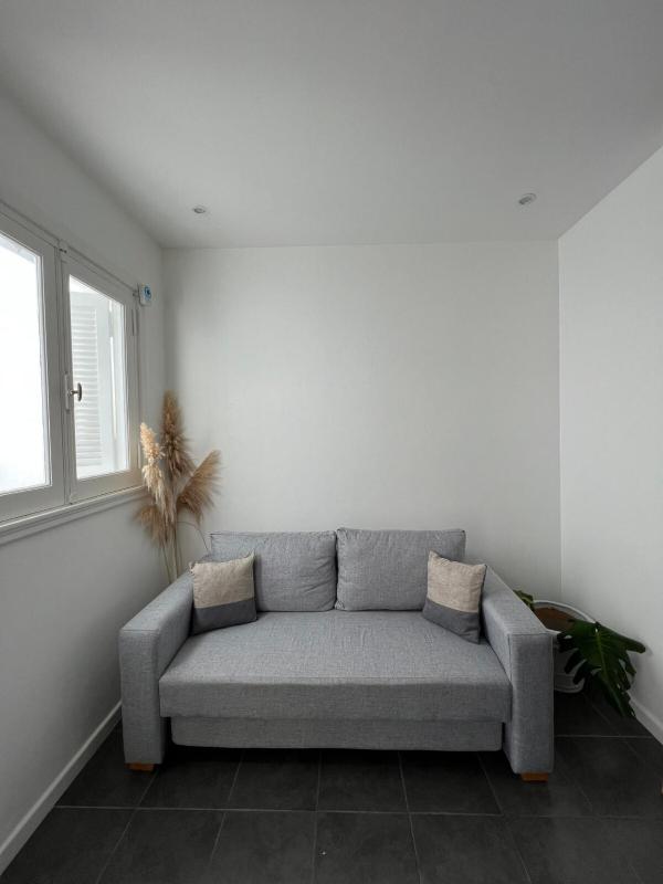 Alojamiento con terraza y parrilla privada - image 2