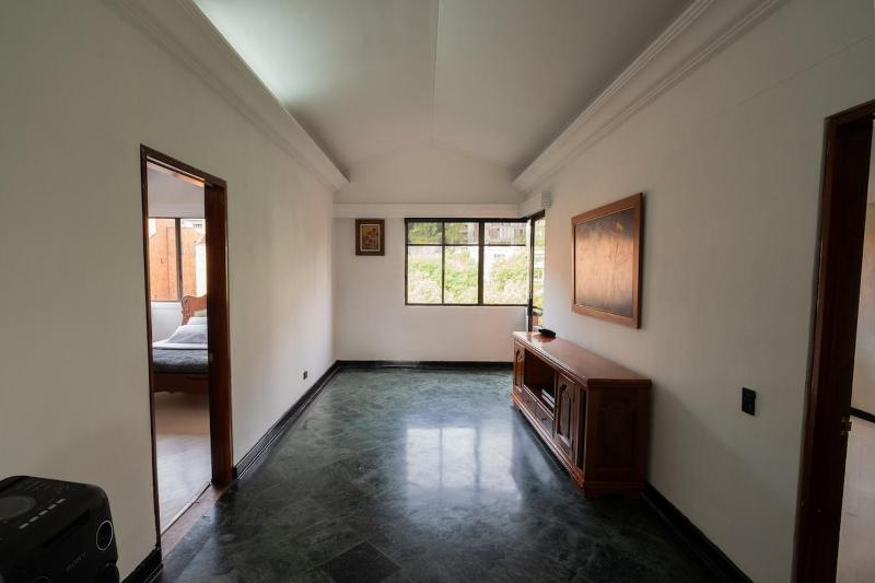 Apartamento amplio en El Poblado cerca de Provenza - image 9