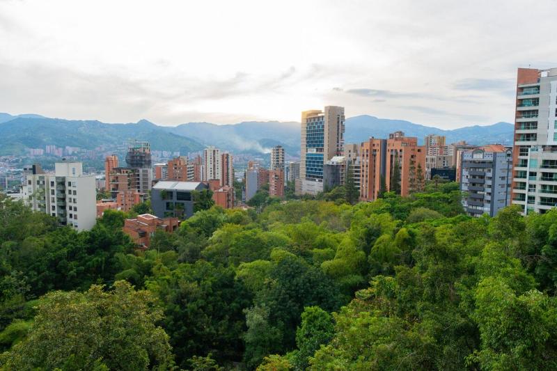 Apartamento amplio en El Poblado cerca de Provenza - image 14