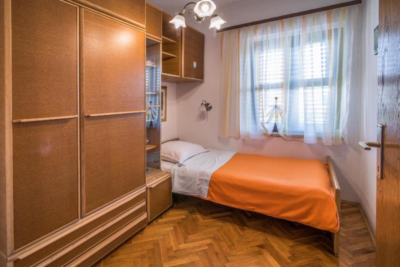 Apartment Bajcici 13639a - image 2