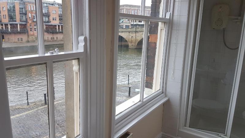 Double Room with River View image 3