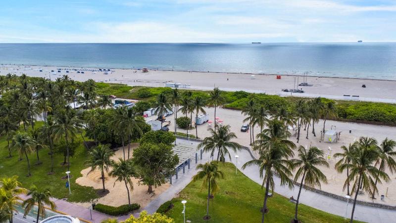 Luxe Oceanfront Penthouse on Ocean Drive So Beach - image 30