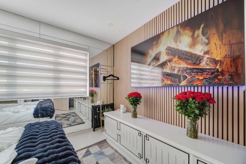 Luxe Oceanfront Penthouse on Ocean Drive So Beach - image 29