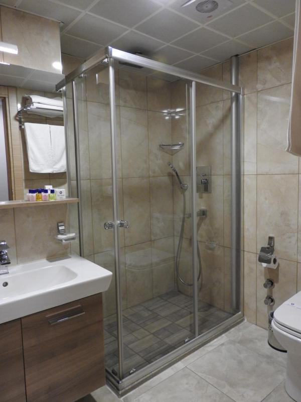 Standard  Room image 4