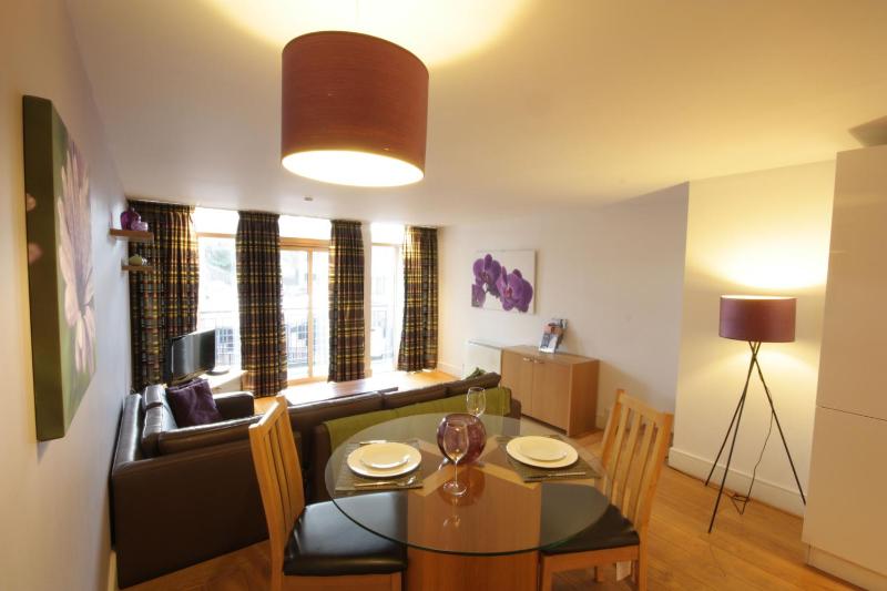 One-Bedroom Apartment - Apartment 206 image 3