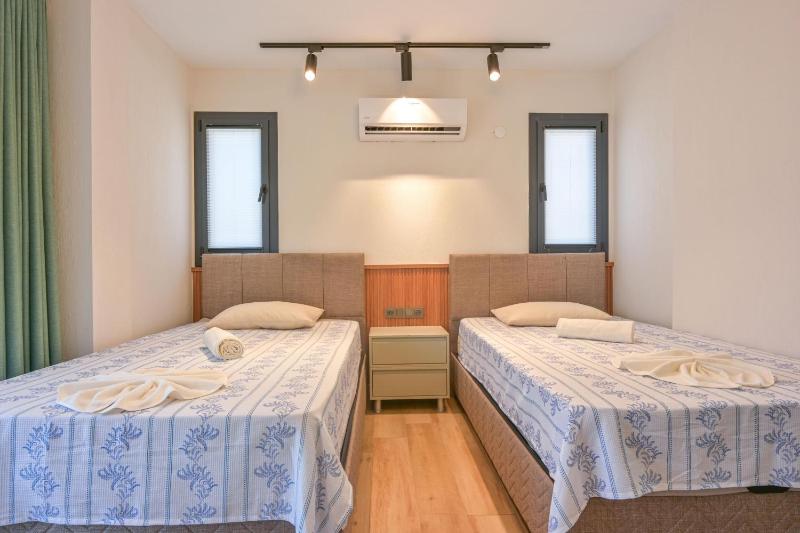 DEFNE - Stunning New Luxury Villa for 8 in Central Fethiye - image 20