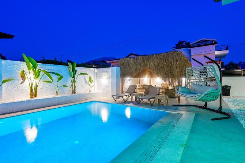 DEFNE - Stunning New Luxury Villa for 8 in Central Fethiye - image 22