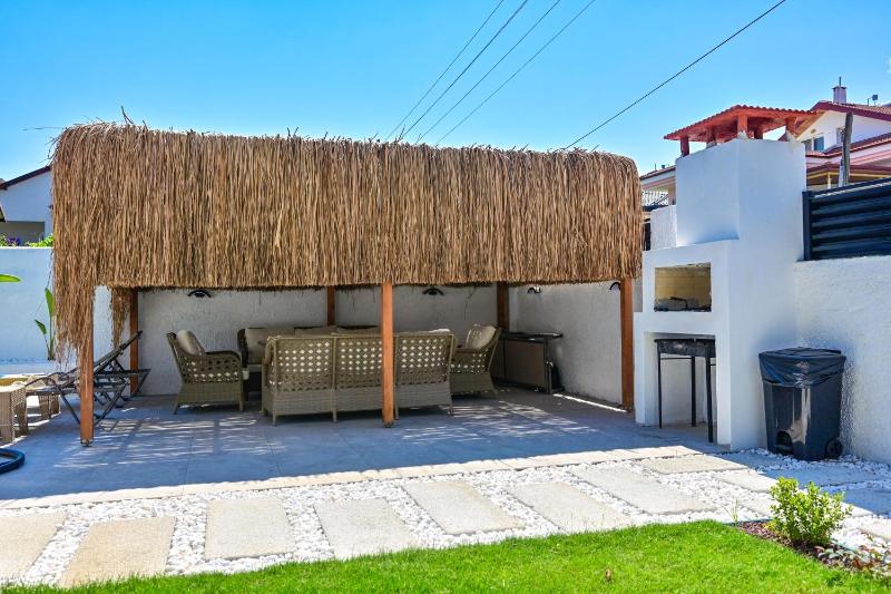 DEFNE - Stunning New Luxury Villa for 8 in Central Fethiye - image 5