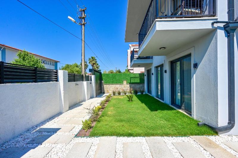 DEFNE - Stunning New Luxury Villa for 8 in Central Fethiye - image 34
