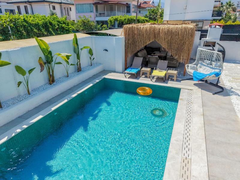 DEFNE - Stunning New Luxury Villa for 8 in Central Fethiye - image 27